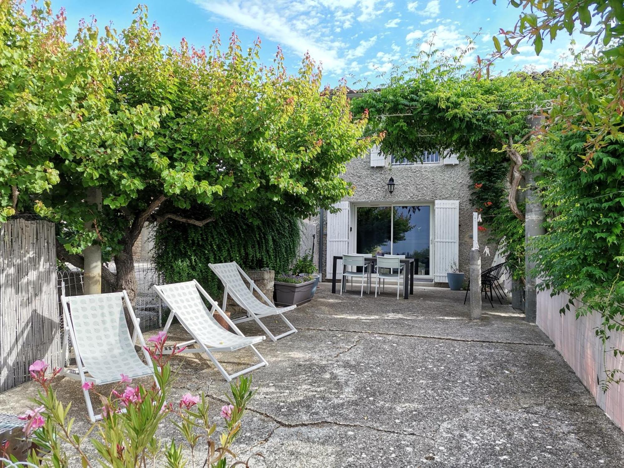 Gite En Provence Lavande Modene Exterior photo